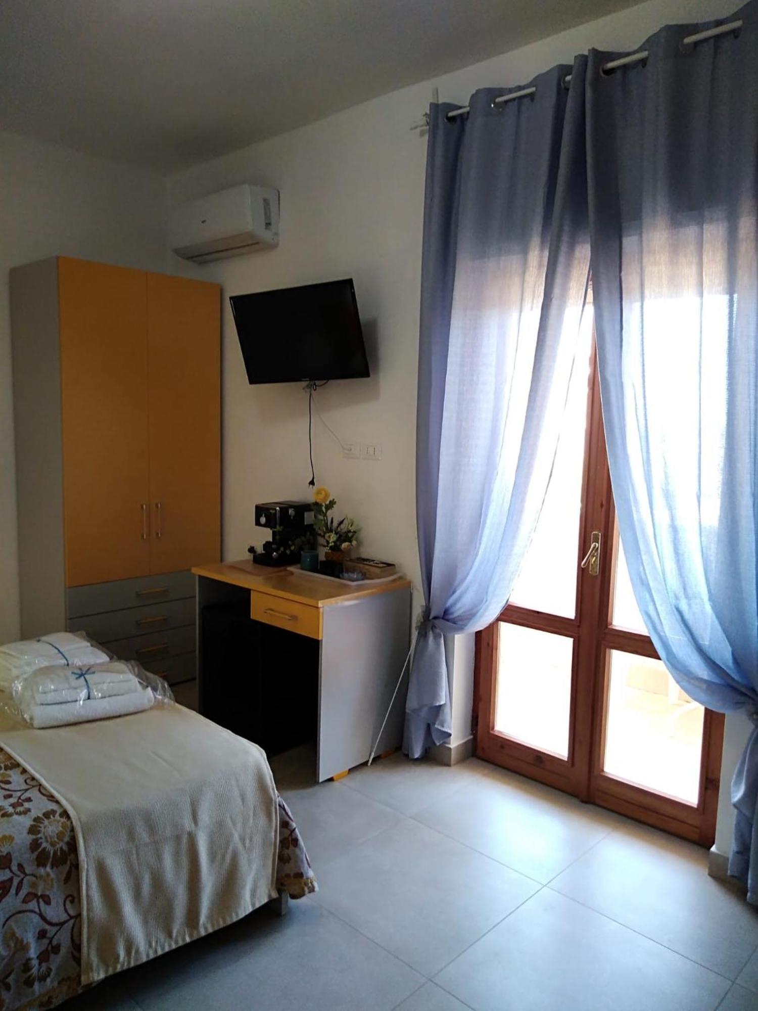 Antares B&B คาริอาตี ภายนอก รูปภาพ