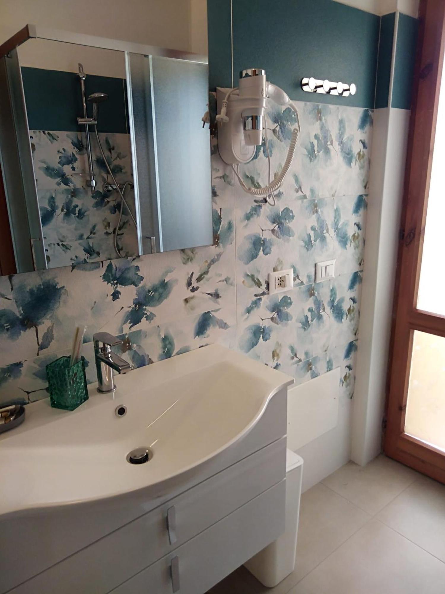 Antares B&B คาริอาตี ภายนอก รูปภาพ
